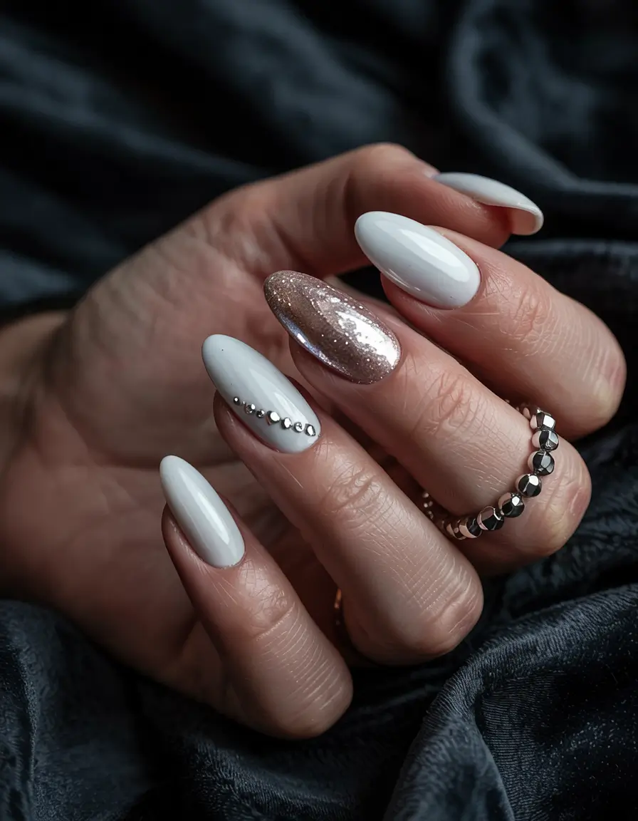 winter acrylic nails almond white and gold luxe