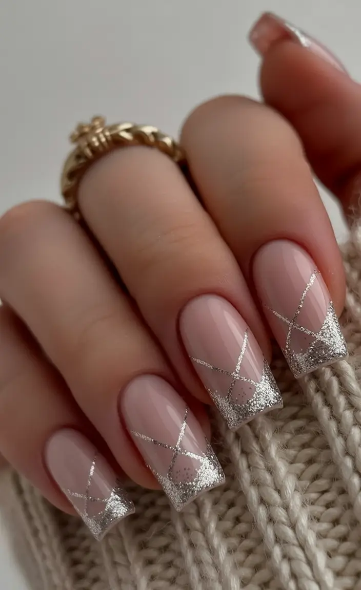 Christmas nails 2025 Modern Silver Geometry