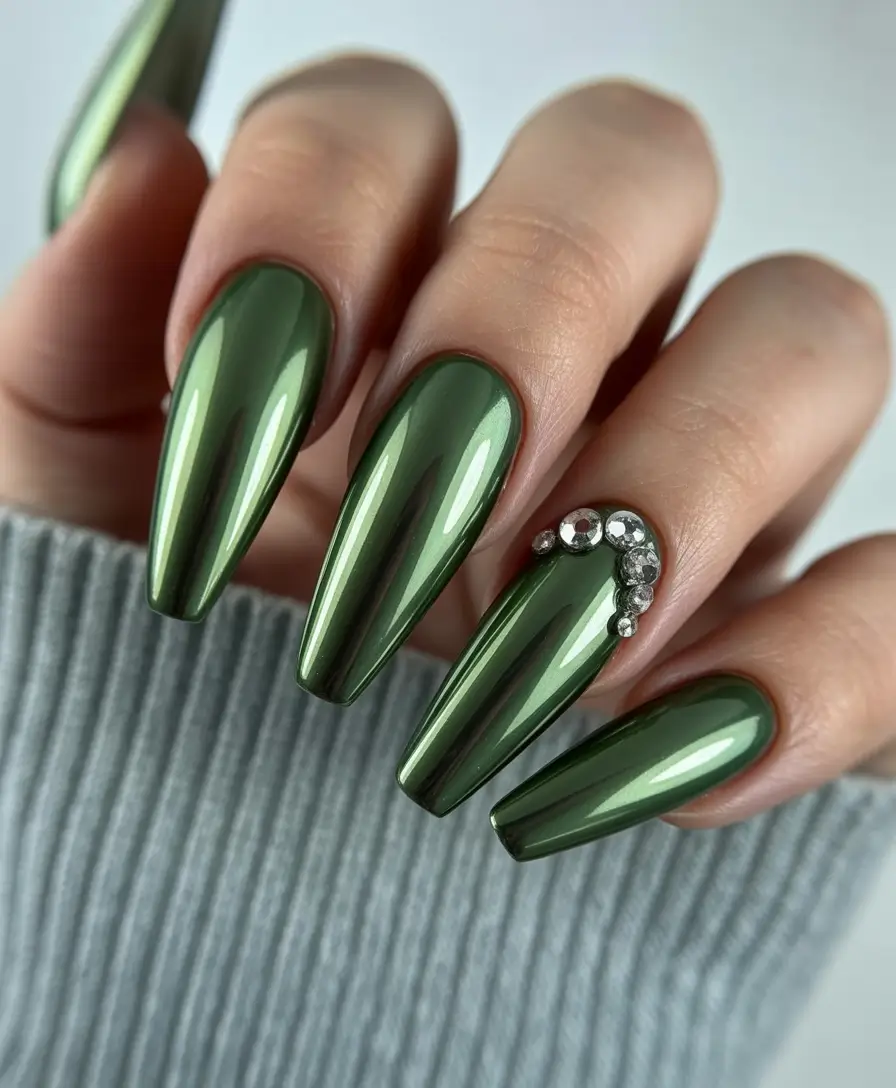 coffin winter nails design Emerald Mirror Glam