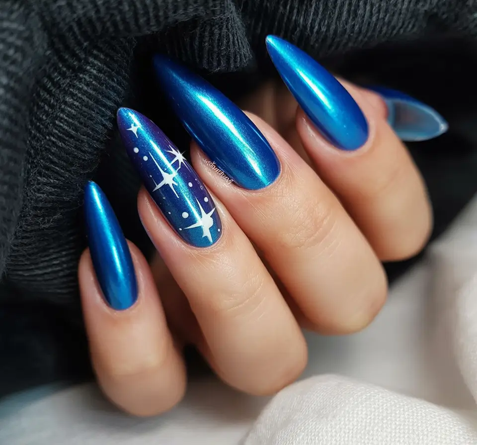 christmas nail designs 2025 Midnight Aurora