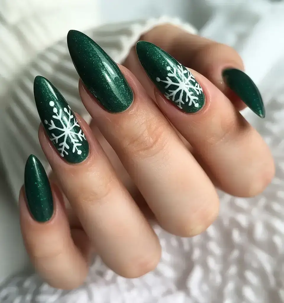 green christmas nails designs Winter Forest Spark