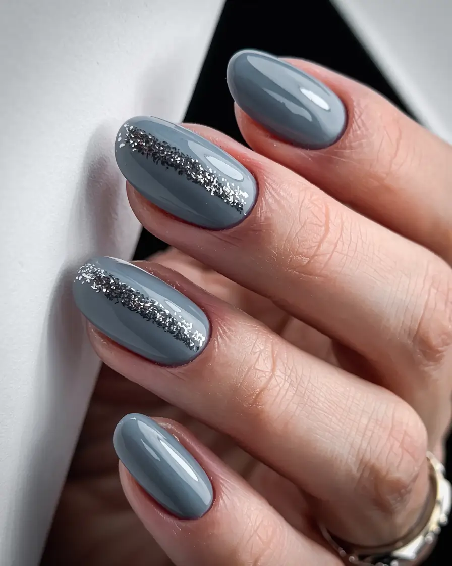 ombre nails winter color trends Silver Veil