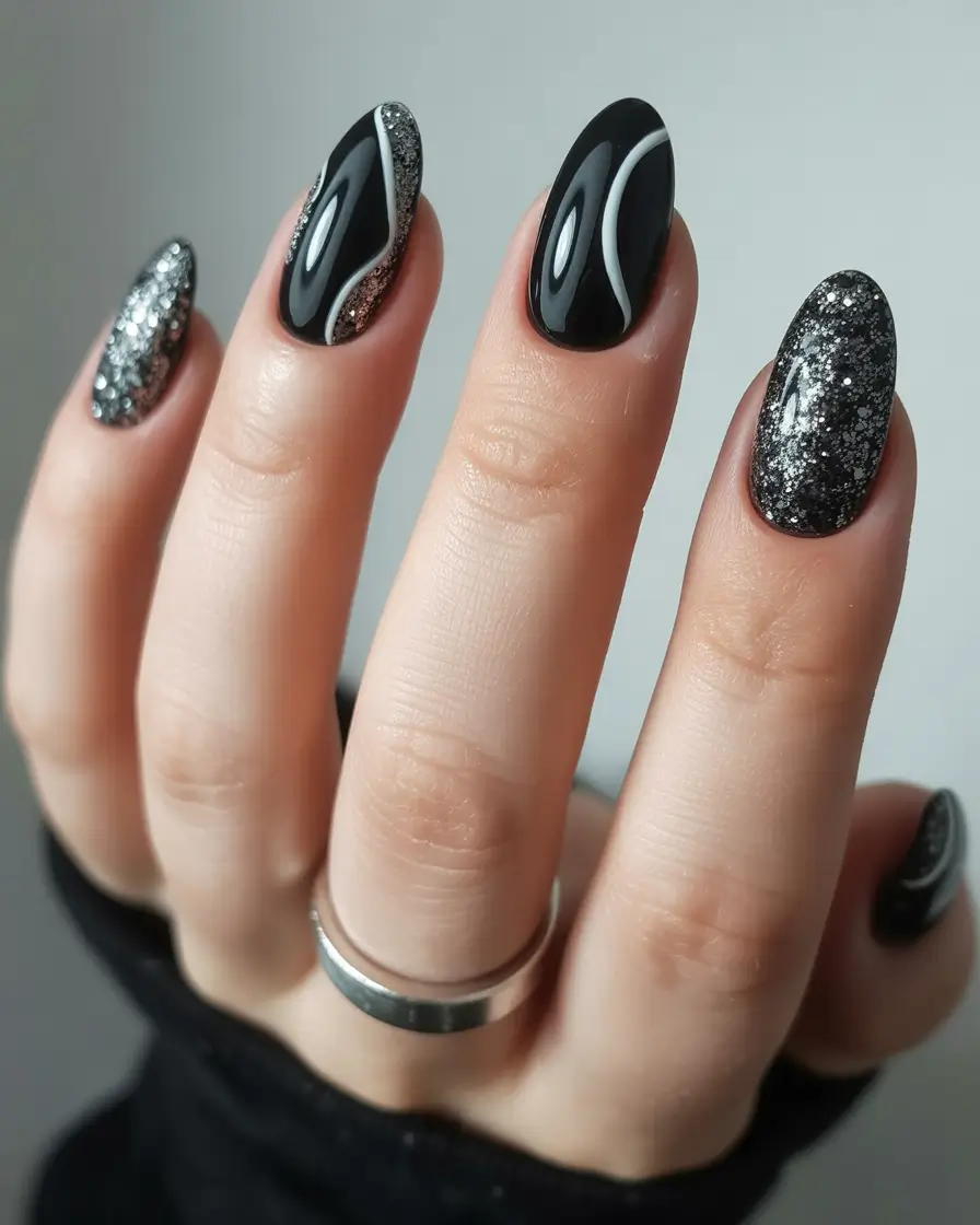 simple christmas nails ideas 2025 midnight spark & shine