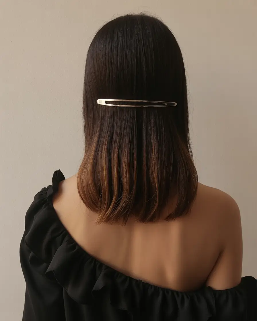 cute hairstyles ideas 2026 Minimalist Half Clip With Natural Shine