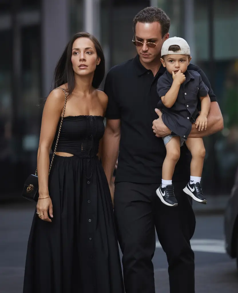 elegant spring family pictures outfits for 2026 Urban Black Elegance With Modern Minimalist Energy