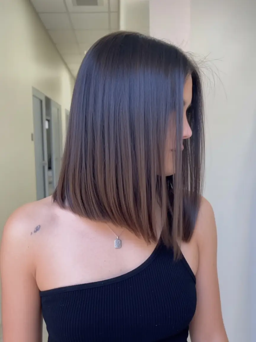 stylish spring long bob haircuts 2026 Precision Straight Lob with Sharp Center Part