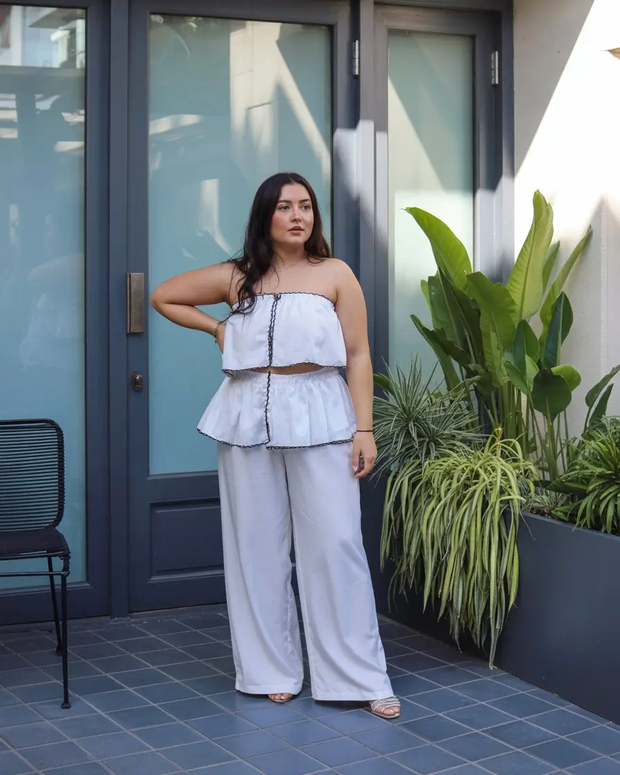 midsize outfits for women summer 2026 Relaxed linen layers for slow summer mornings