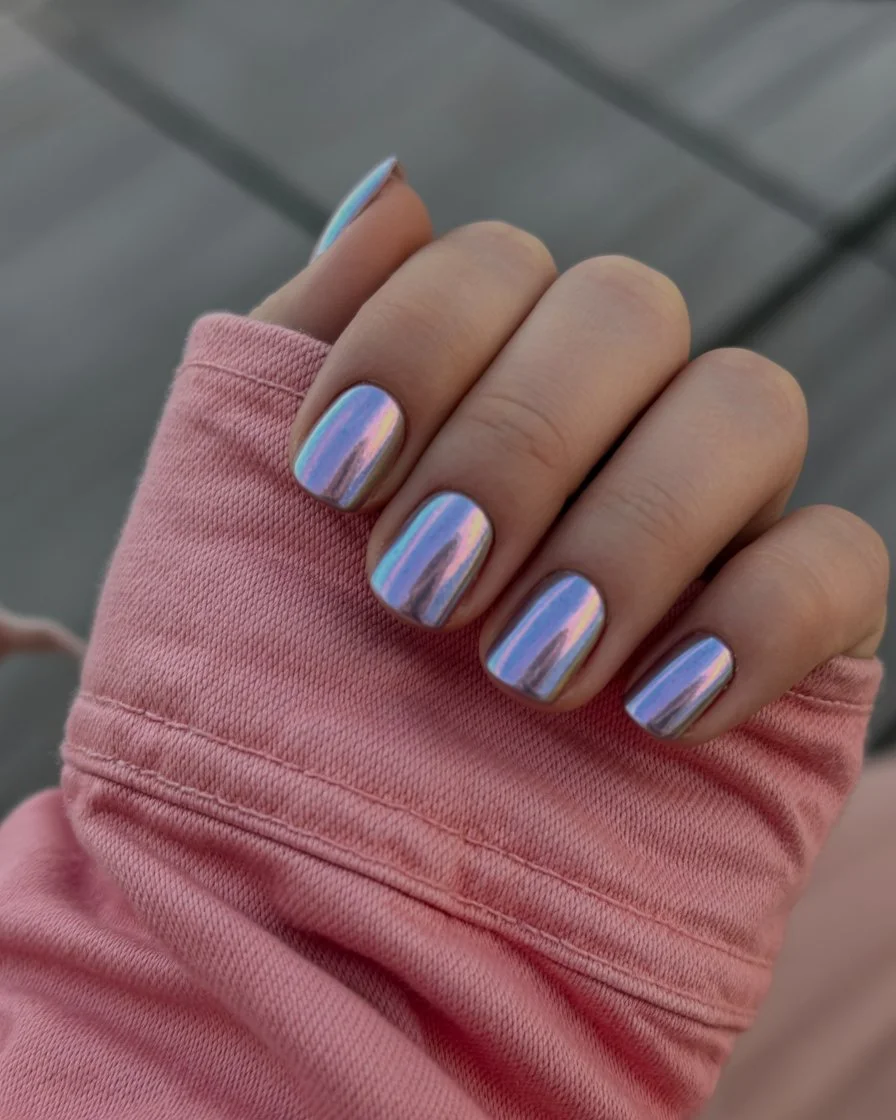 light summer nails 2026 Iridescent Chrome Nails With Mermaid Summer Glow