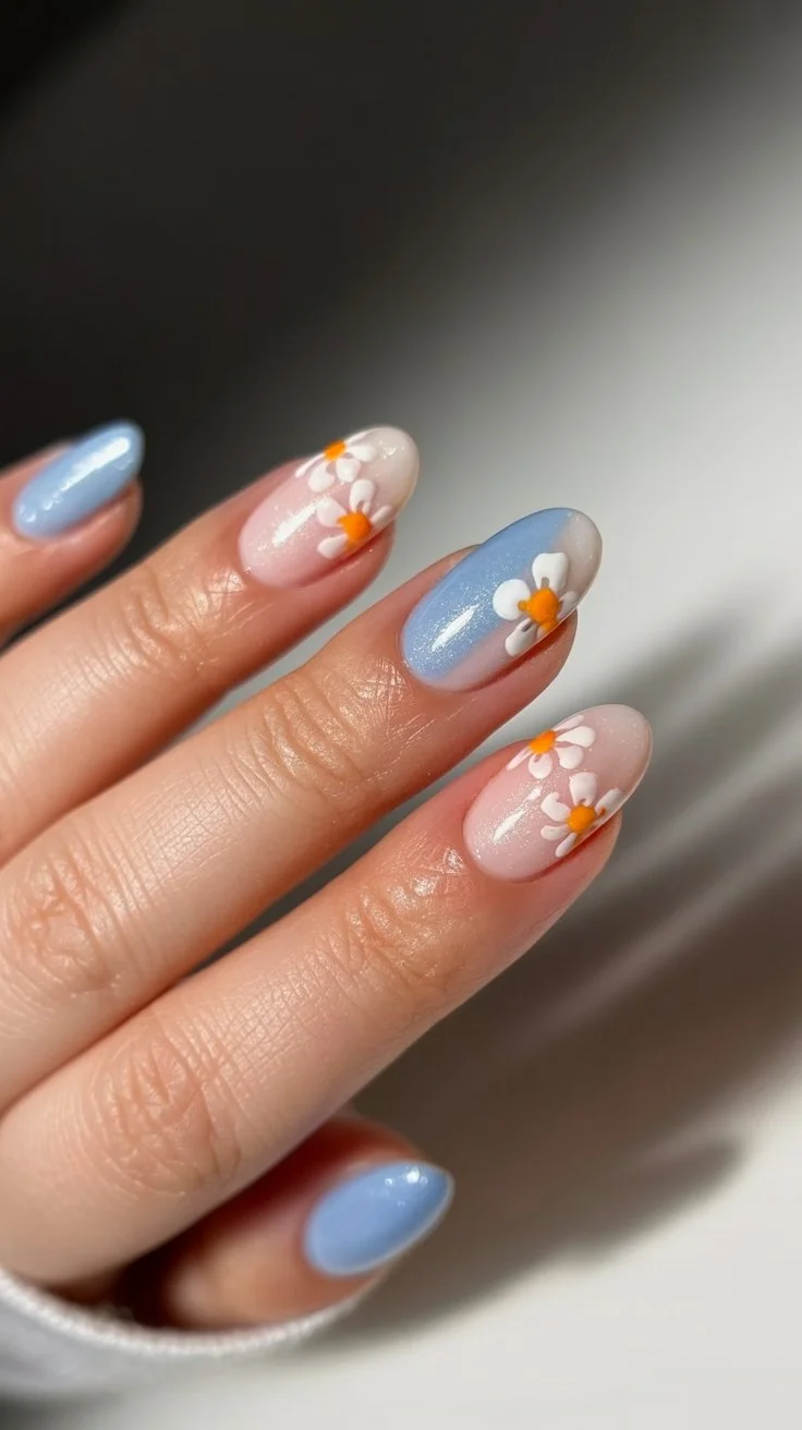 summer beach nails 2026 Soft Daisy Waves and Coastal Daydream Energy