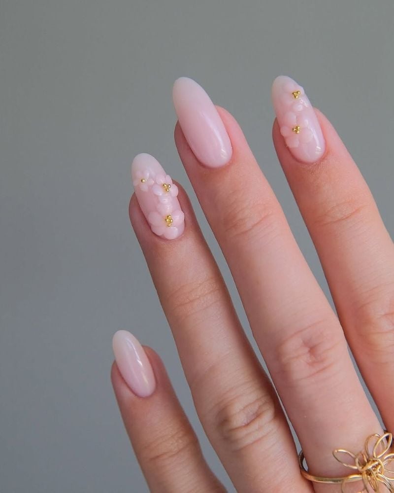 Long Oval Milky Pink With 3D Flowers Long Oval Milky Pink With 3D Flowers — 3D Nails Art Ideas