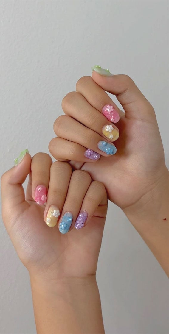 Short Oval Pastel With 3D Flowers Short Oval Pastel With 3D Flowers — 3D Nails Art Ideas