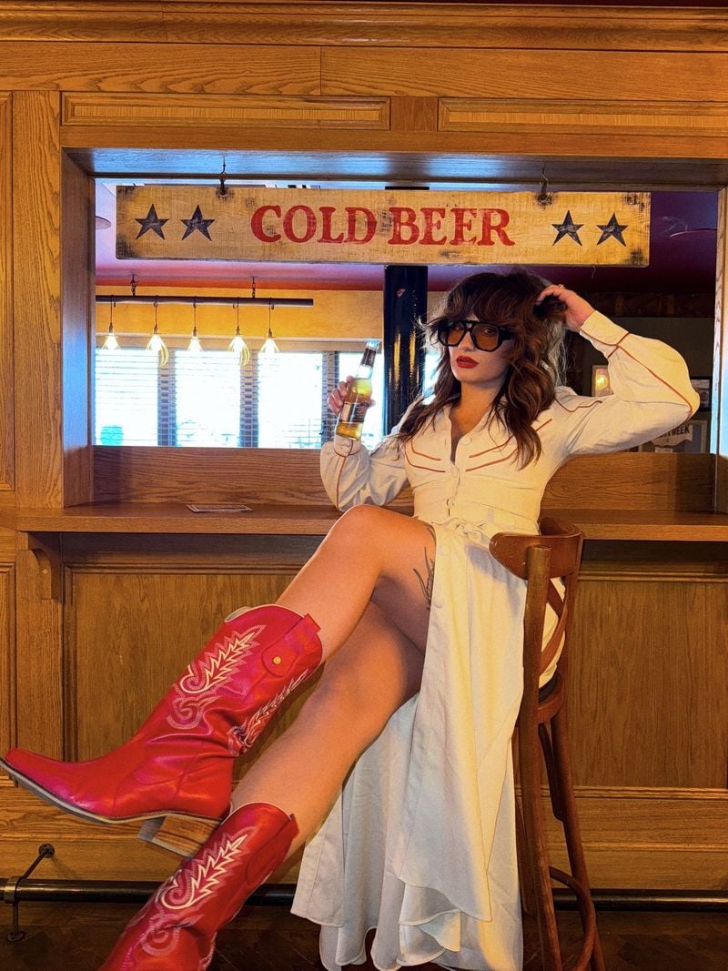 Western Maxi Dress and Cowboy Boots Western Maxi Dress and Cowboy Boots — 70s Style Inspiration