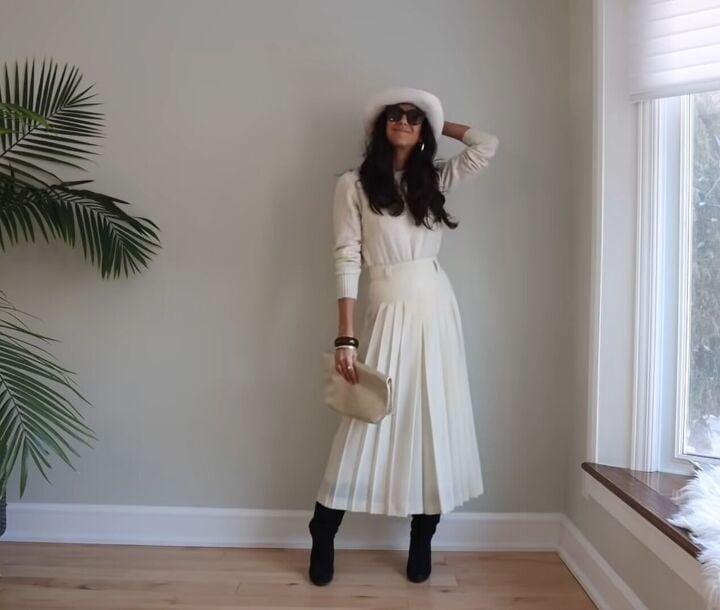 Pleated Maxi Skirt and Sweater Pleated Maxi Skirt and Sweater — 70s Style Inspiration