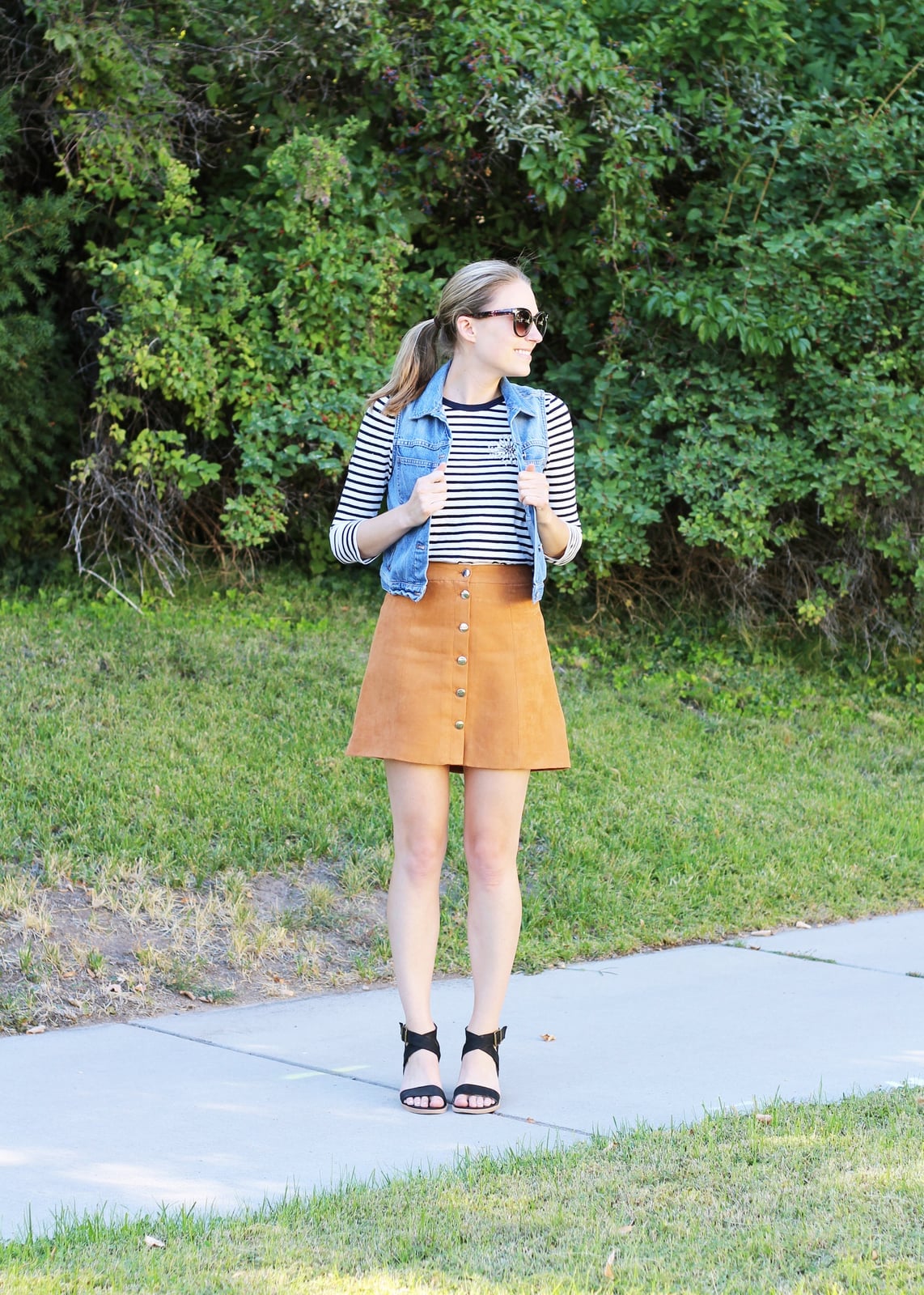 Denim Vest and Suede Mini Skirt Denim Vest and Suede Mini Skirt — 70s Style Inspiration