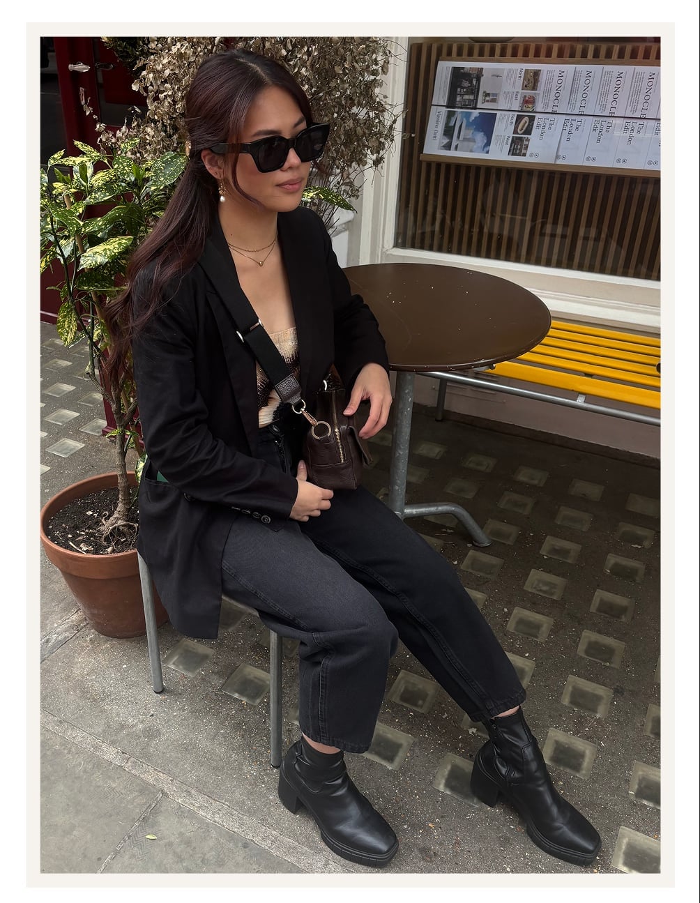 Black Blazer With Black Barrel Leg Jeans — Aesthetic Black Barrel Jeans Outfit