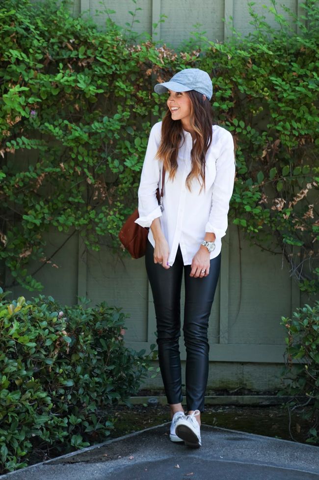 Button-Down Shirt With Leather-Look Leggings Button-Down Shirt With Leather-Look Leggings — Aesthetic Black Leggings Outfit