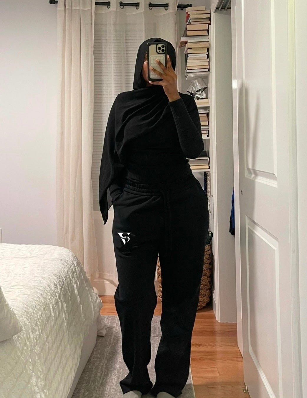 Monochromatic Black Outfit with Hijab — Aesthetic Black Sweatpants Outfit