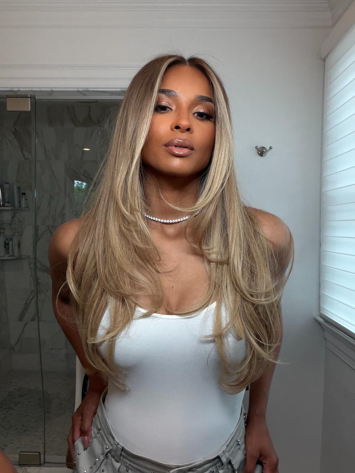 Ash Blonde Mid-Back With Darker Roots Ash Blonde Mid-Back With Darker Roots — Aesthetic Blonde Hair