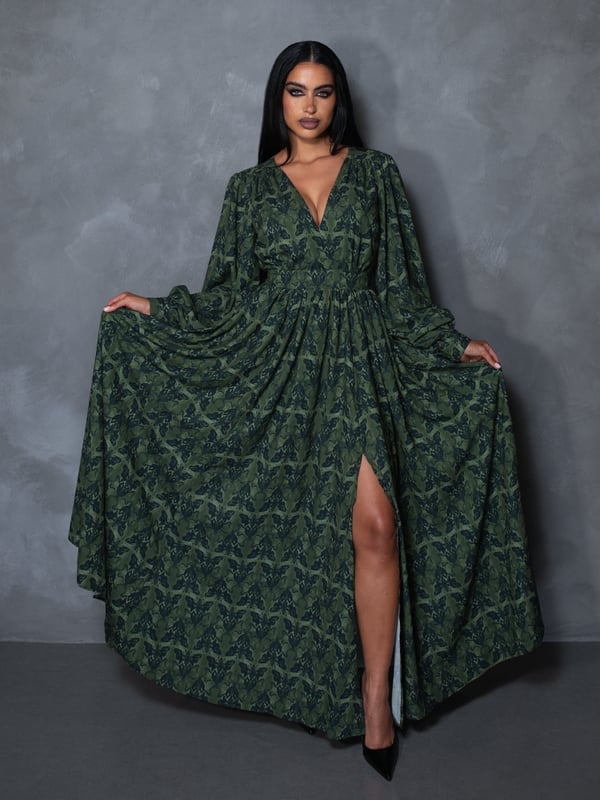 Maxi Dress with Moth Print and Voluminous Sleeves Maxi Dress with Moth Print and Voluminous Sleeves — Aesthetic Dark Green Dress