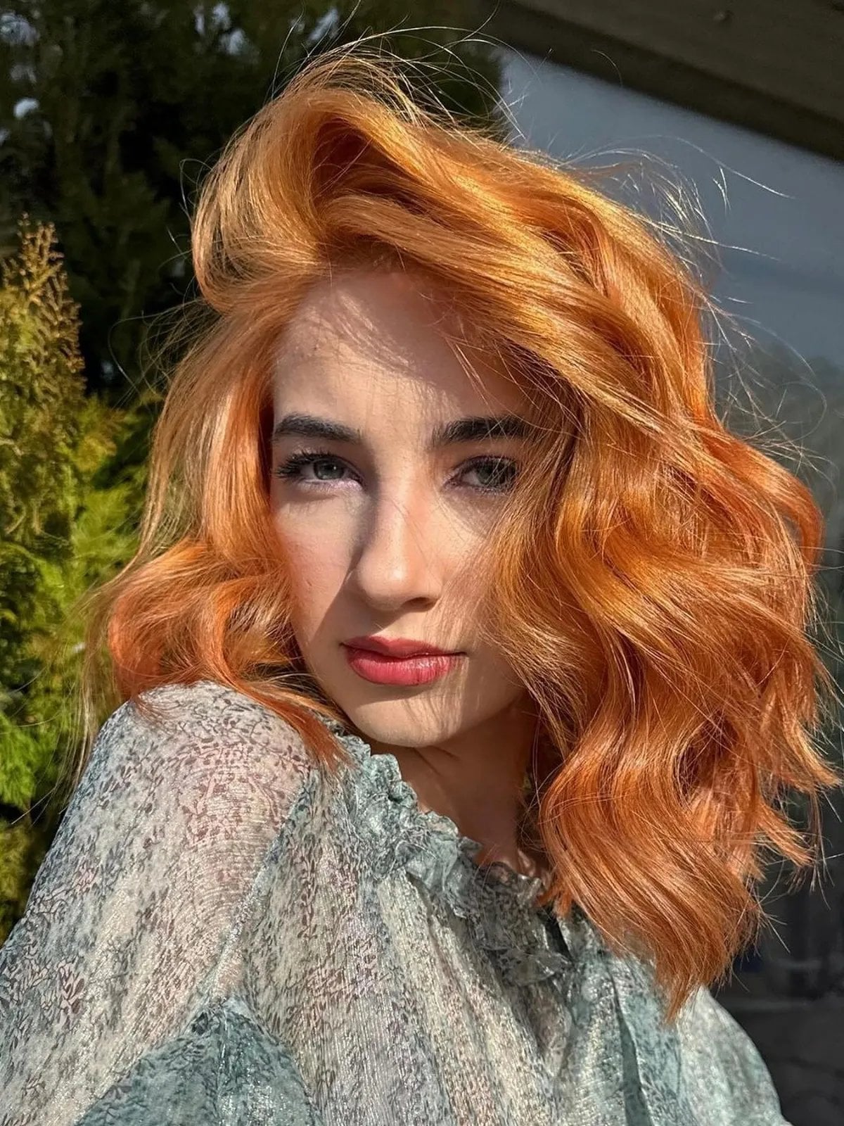 Collarbone Copper Blonde With Highlights Collarbone Copper Blonde With Highlights — Aesthetic Ginger Hair