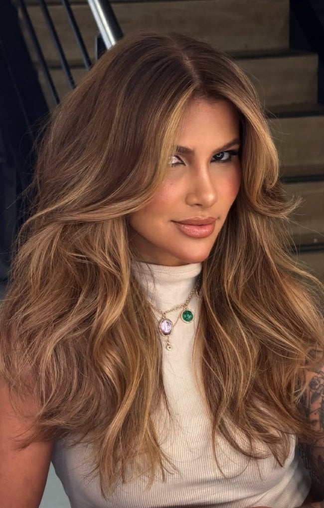 Mid-Back Caramel Bronde With Golden Face-Framing Highlights — Aesthetic Golden Blonde Hair