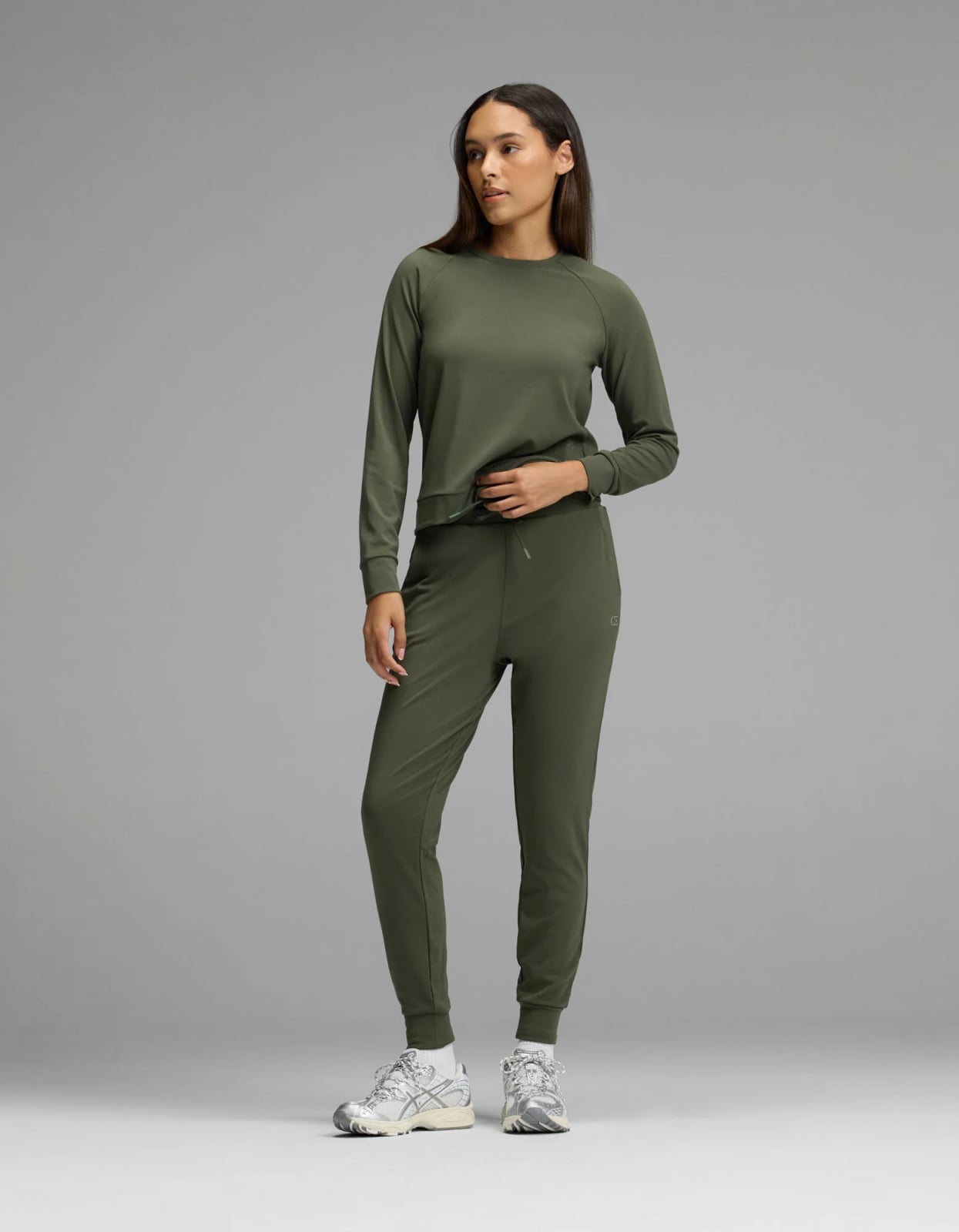 Fitted Olive Green Ribbed Knit Sweat Set — Aesthetic Green Sweatpants Outfit