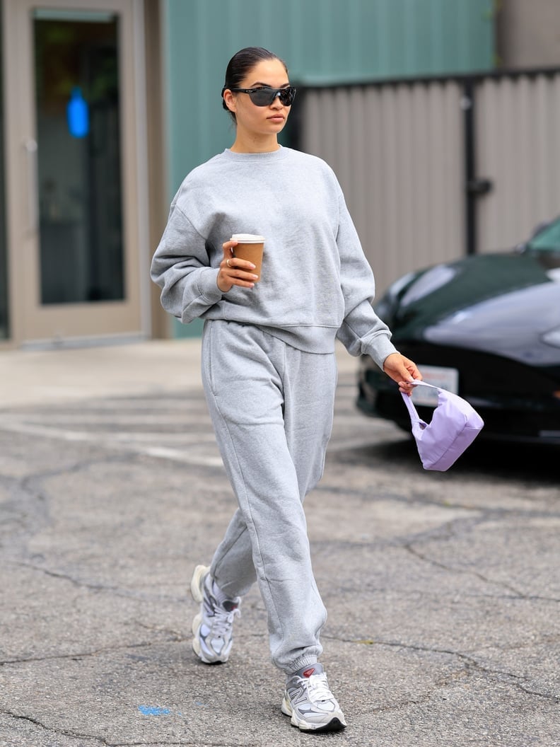 Oversized Gray Sweatshirt With Matching Sweatpants Oversized Gray Sweatshirt With Matching Sweatpants — Aesthetic Grey Sweater Outfit