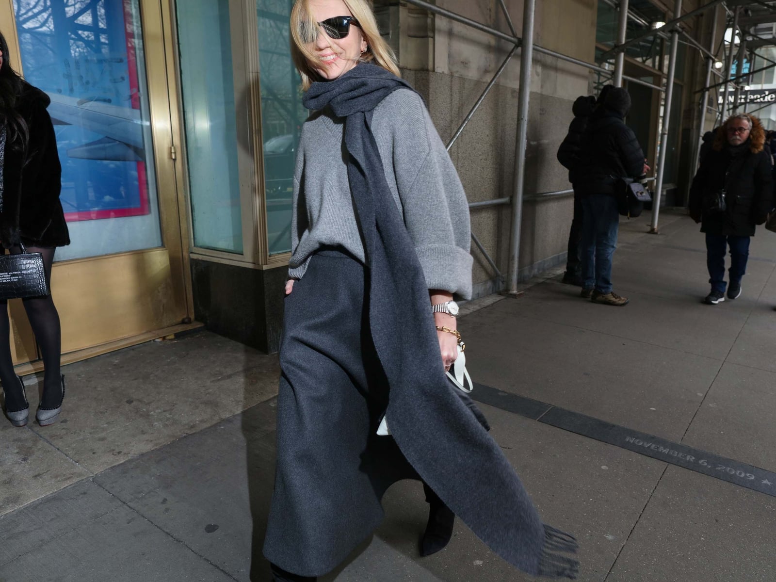Monochromatic Gray Sweater Scarf And Trousers Monochromatic Gray Sweater Scarf And Trousers — Aesthetic Grey Sweater Outfit