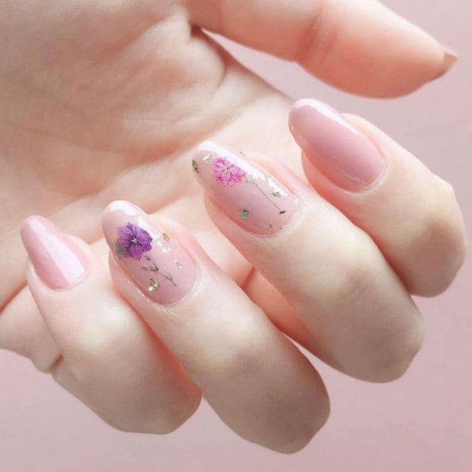 Medium Almond Sheer Pink with Pressed Flowers — Aesthetic Korean Nail Art