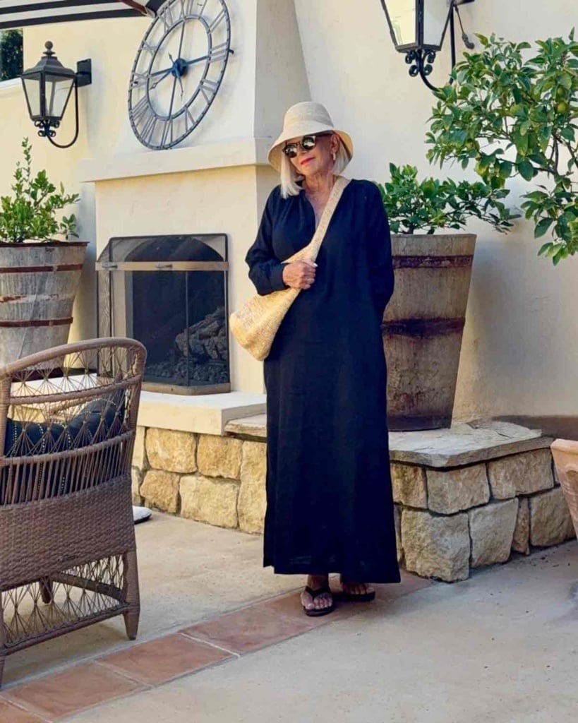 Black Loose Fit Maxi Linen Dress Black Loose Fit Maxi Linen Dress — Aesthetic Linen Dress