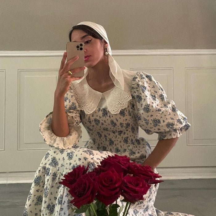 Floral Print Dress with Eyelet Lace Collar Floral Print Dress with Eyelet Lace Collar — Aesthetic Modest Dresses