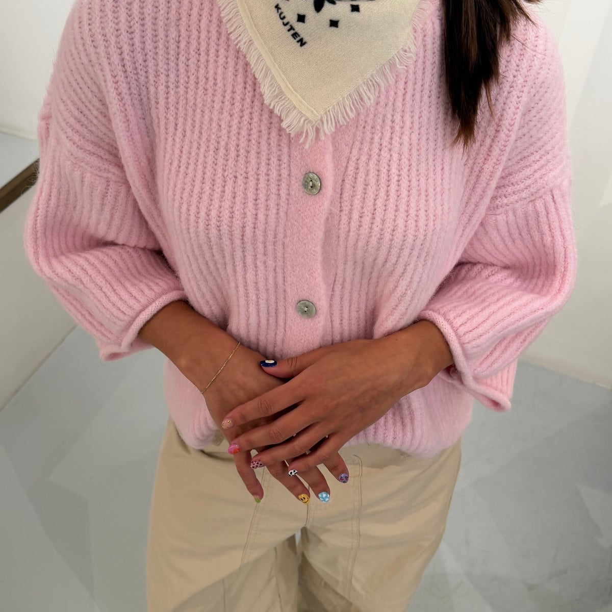 Light Pink Chunky Knit Oversized Cardigan with Bandana Light Pink Chunky Knit Oversized Cardigan with Bandana — Aesthetic Pink Cardigan Outfit