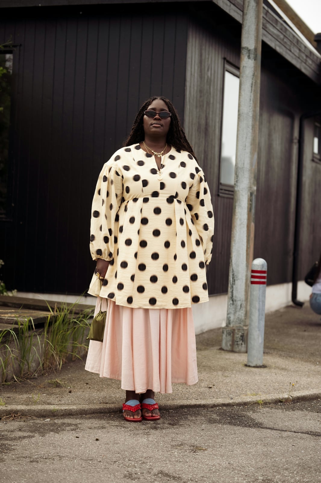 Pink Pleated Midi Skirt Under Polka Dot Smock Top Pink Pleated Midi Skirt Under Polka Dot Smock Top — Aesthetic Pink Skirt Outfit