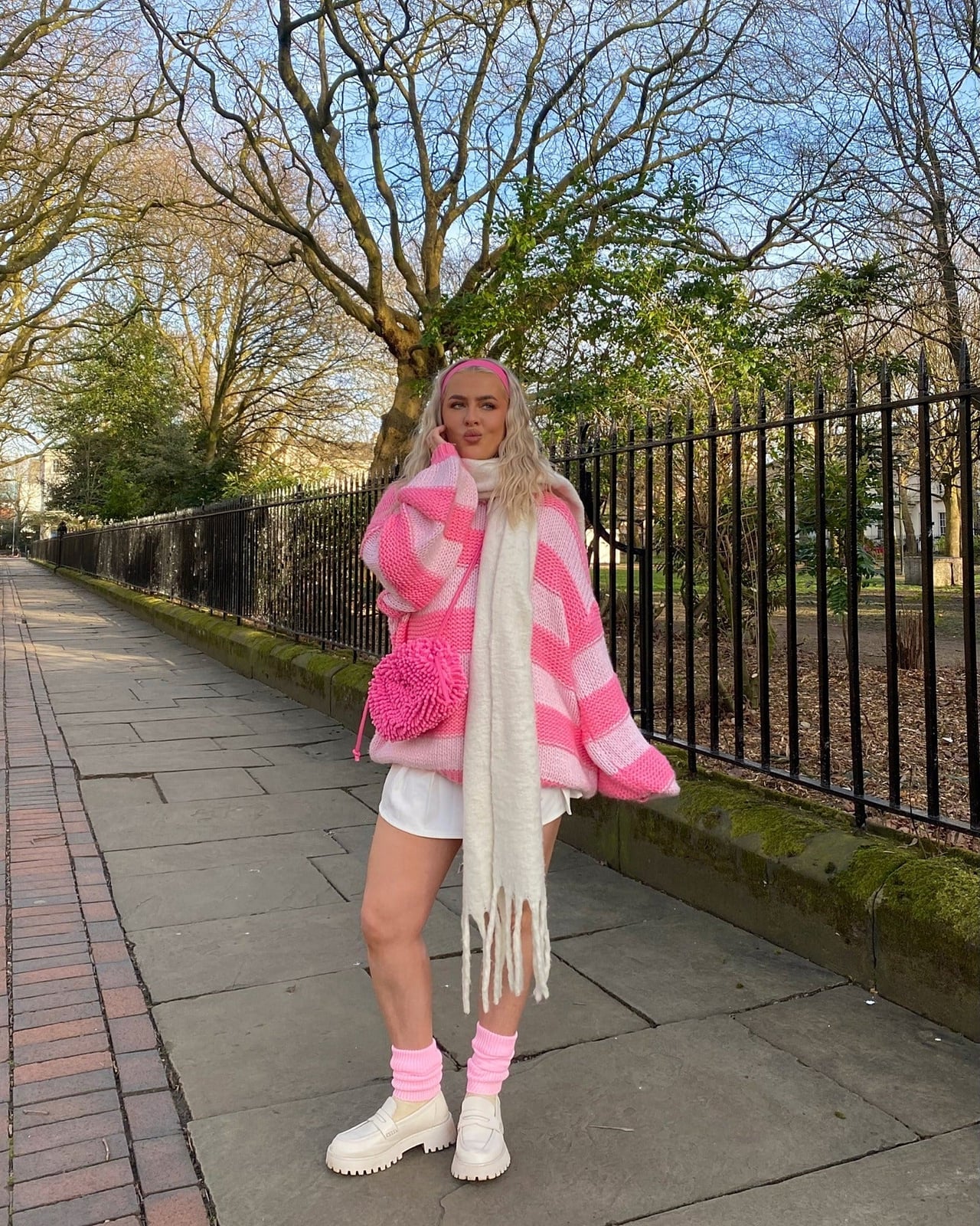 Pink Chunky Knit Sweater with White Shorts Pink Chunky Knit Sweater with White Shorts — Aesthetic Pink Sweater Outfit