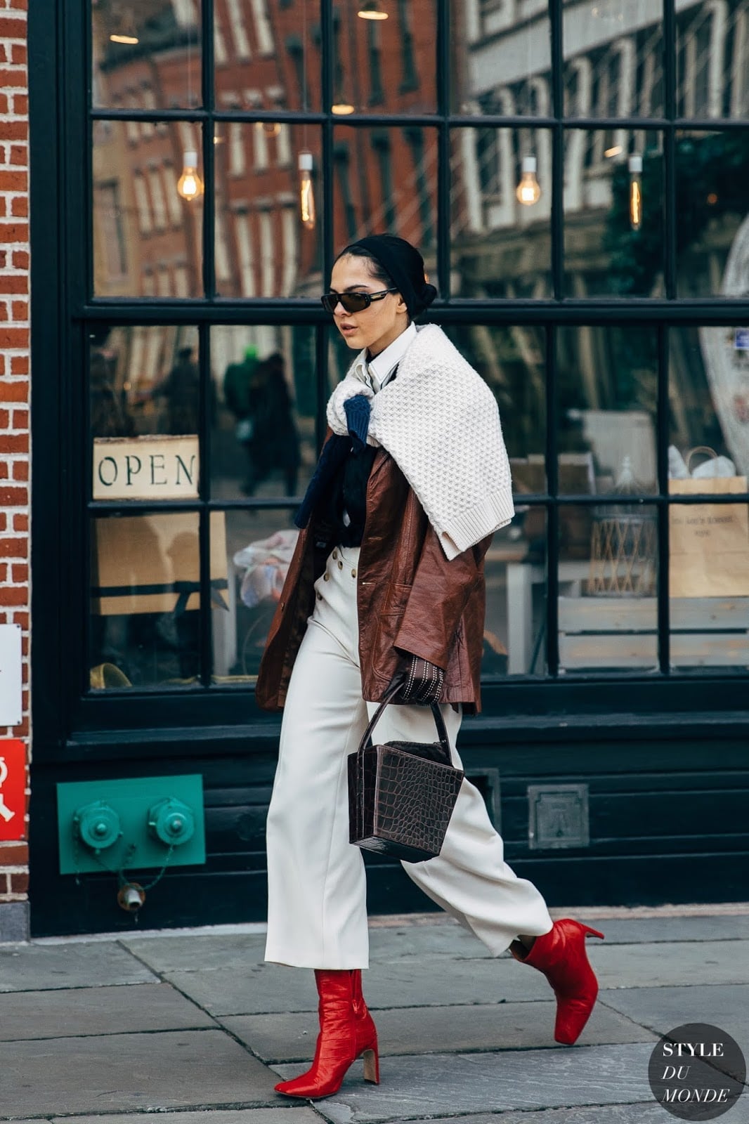 Red Leather Pointed Toe Boots With Leather Jacket And White Trousers Red Leather Pointed Toe Boots With Leather Jacket And White Trousers — Aesthetic Red Boots Outfit