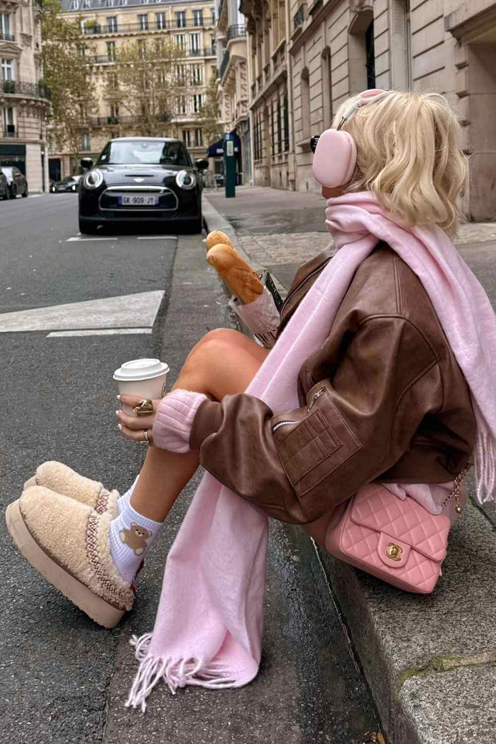 Tan Platform Ugg Slippers with an Oversized Leather Jacket and Pink Tan Platform Ugg Slippers with an Oversized Leather Jacket and Pink — Aesthetic Ugg Tasman Outfit