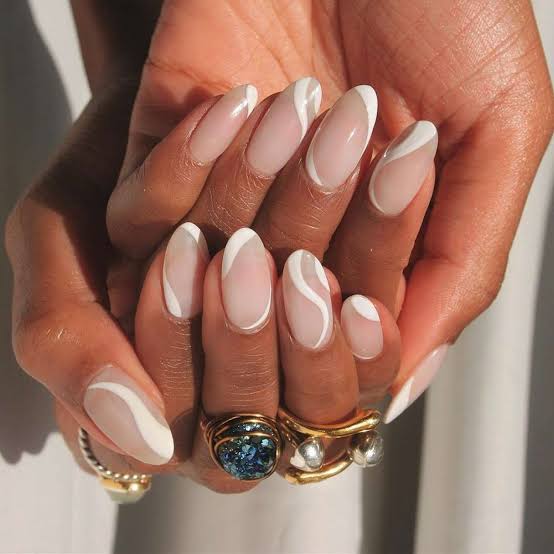 Minimalist Wavy Lines Oval Nails Minimalist Wavy Lines Oval Nails — Aesthetic University Nails