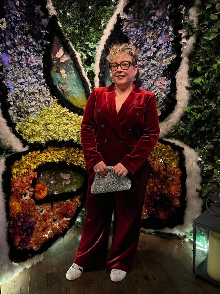 Red Velvet Blazer with Matching Wide-Leg Trousers Red Velvet Blazer with Matching Wide-Leg Trousers — Aesthetic Vegas Outfits