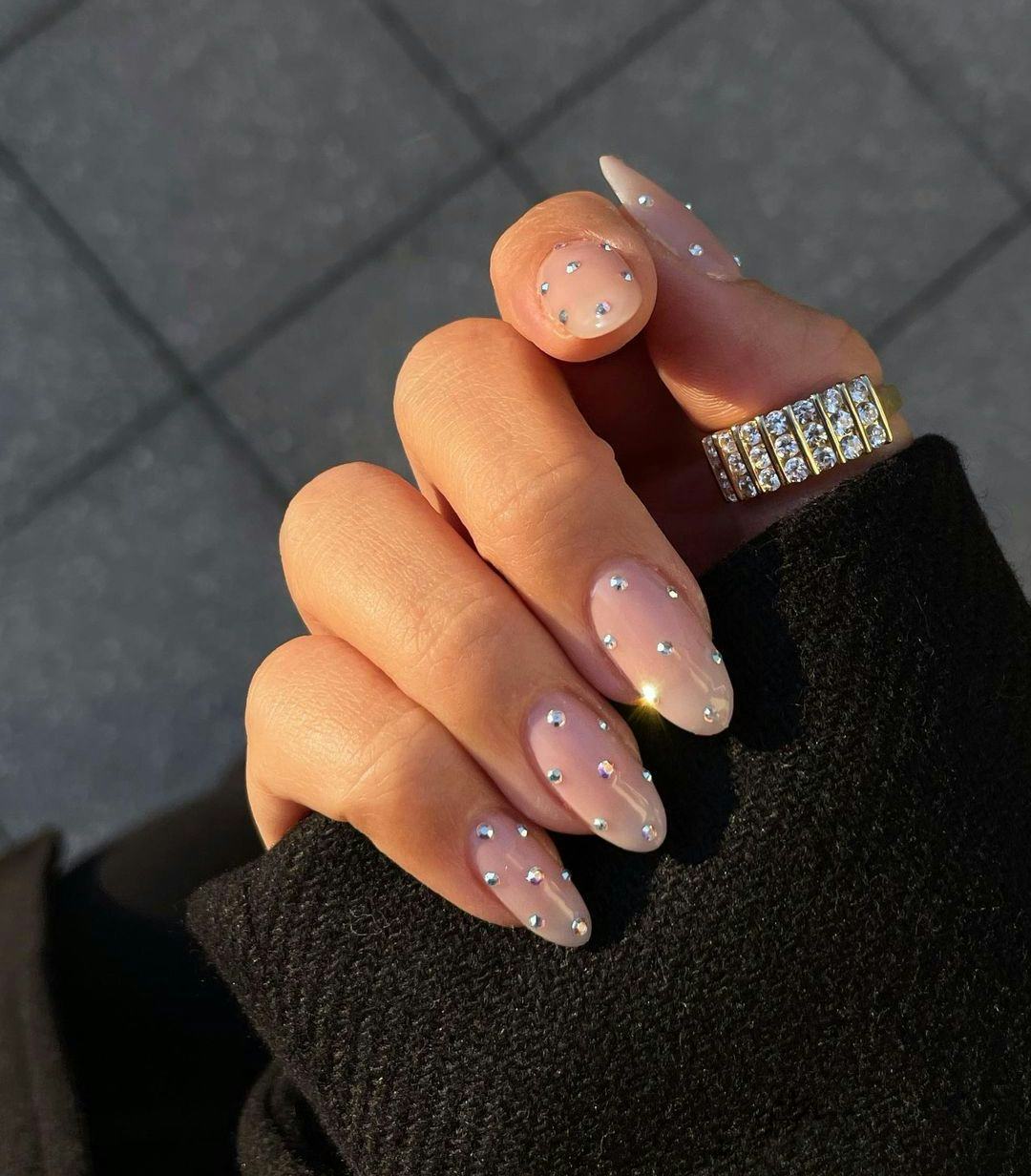 Long Almond Nails with Scattered Rhinestones Long Almond Nails with Scattered Rhinestones — Best Cute Almond Nails