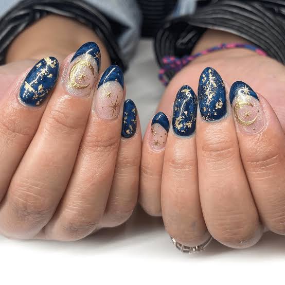 Short Almond Nails with Celestial Gold Foil Short Almond Nails with Celestial Gold Foil — Best Cute Almond Nails