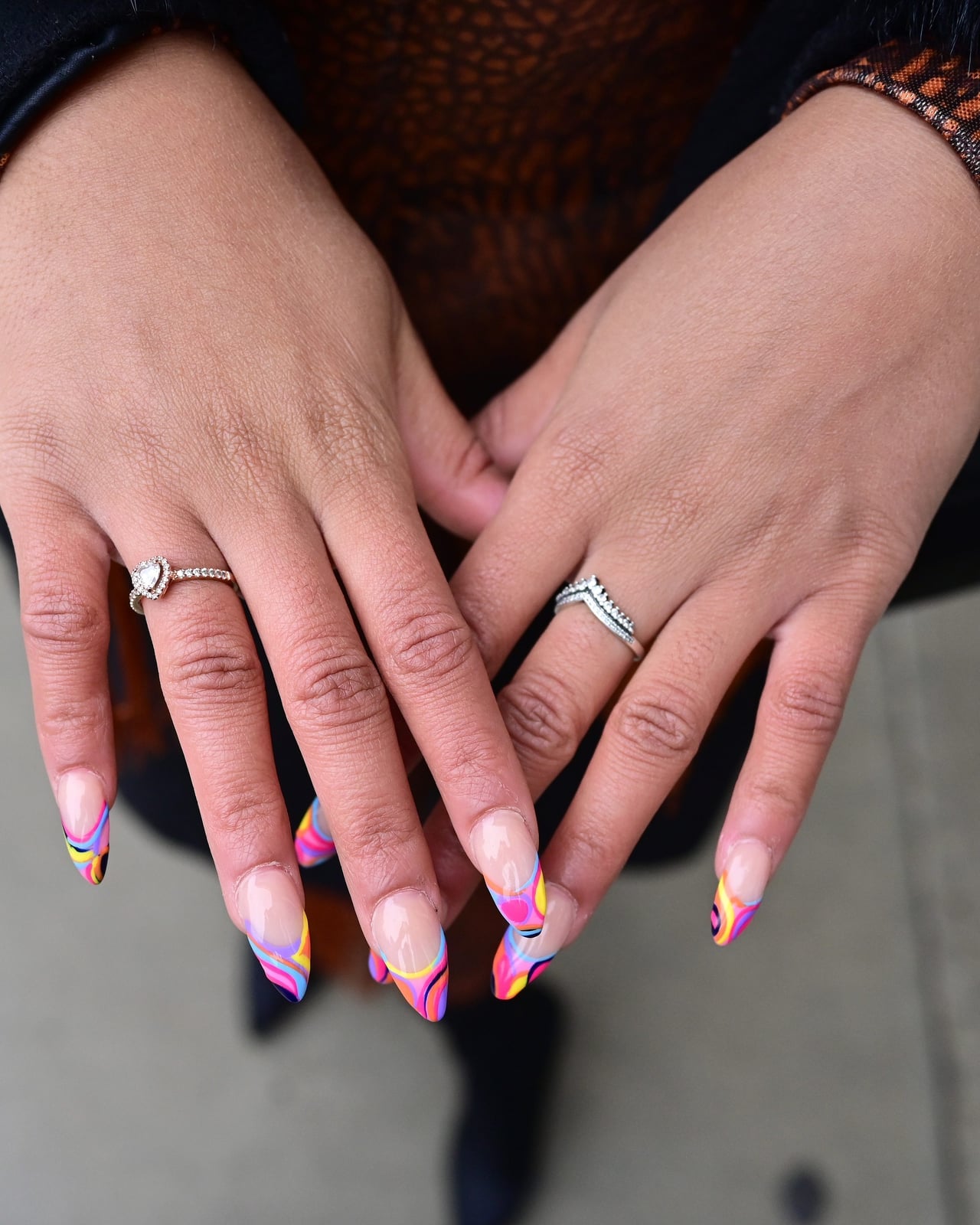 Long Almond Nails with 70s Style Wavy Lines Long Almond Nails with 70s Style Wavy Lines — Best Cute Almond Nails