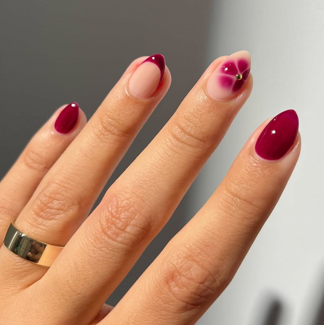 Deep Red Aura Effect Short Almond Nails Deep Red Aura Effect Short Almond Nails — Best Simple Short Nails