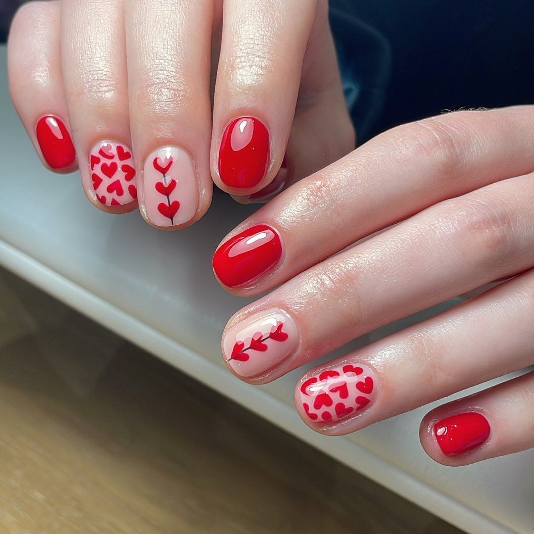 Pale Pink Red Heart Arrow Short Oval Nails Pale Pink Red Heart Arrow Short Oval Nails — Best Simple Short Nails
