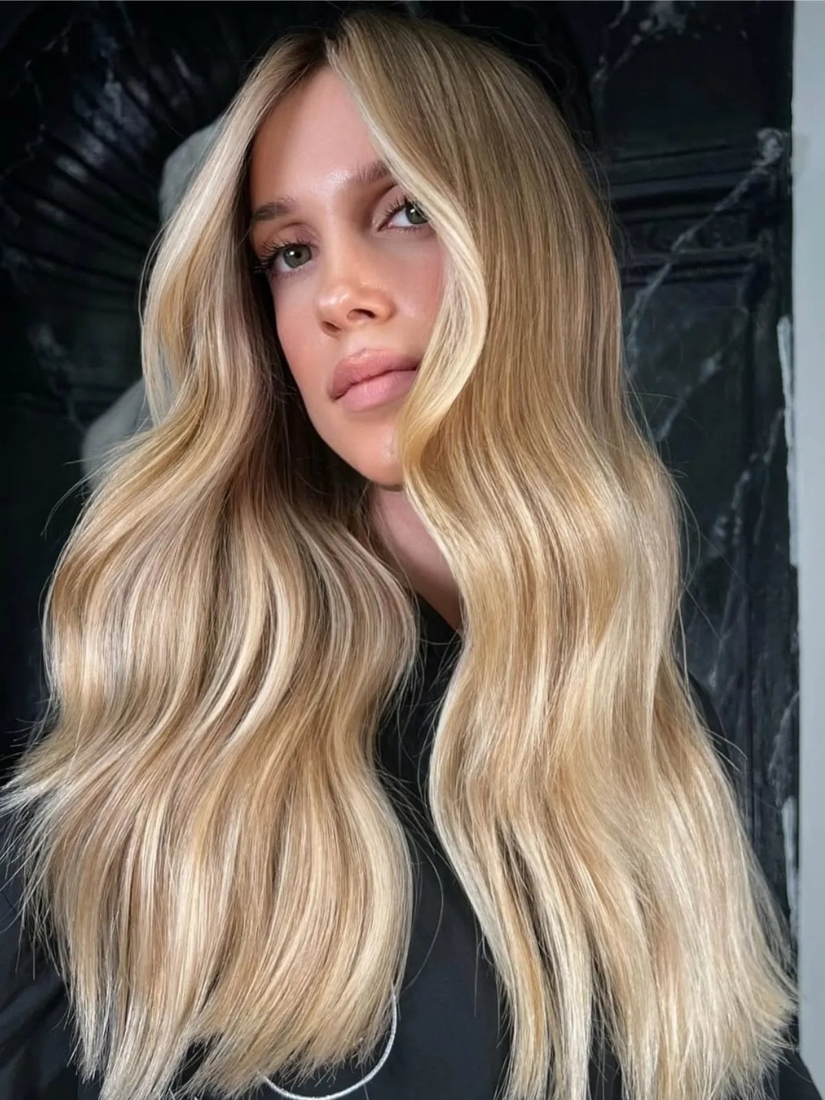 Mid-Back Ash Blonde Highlights Mid-Back Ash Blonde Highlights — Blonde Highlights Hair Inspiration