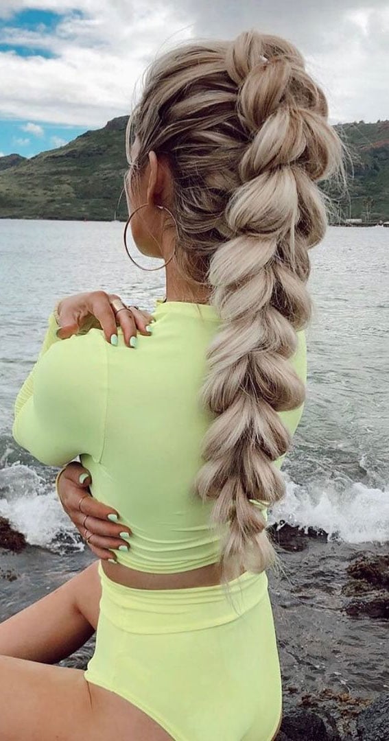 Voluminous Blonde Pull-Through Braid, Mid-Back Voluminous Blonde Pull-Through Braid, Mid-Back — Braids Easy Ideas