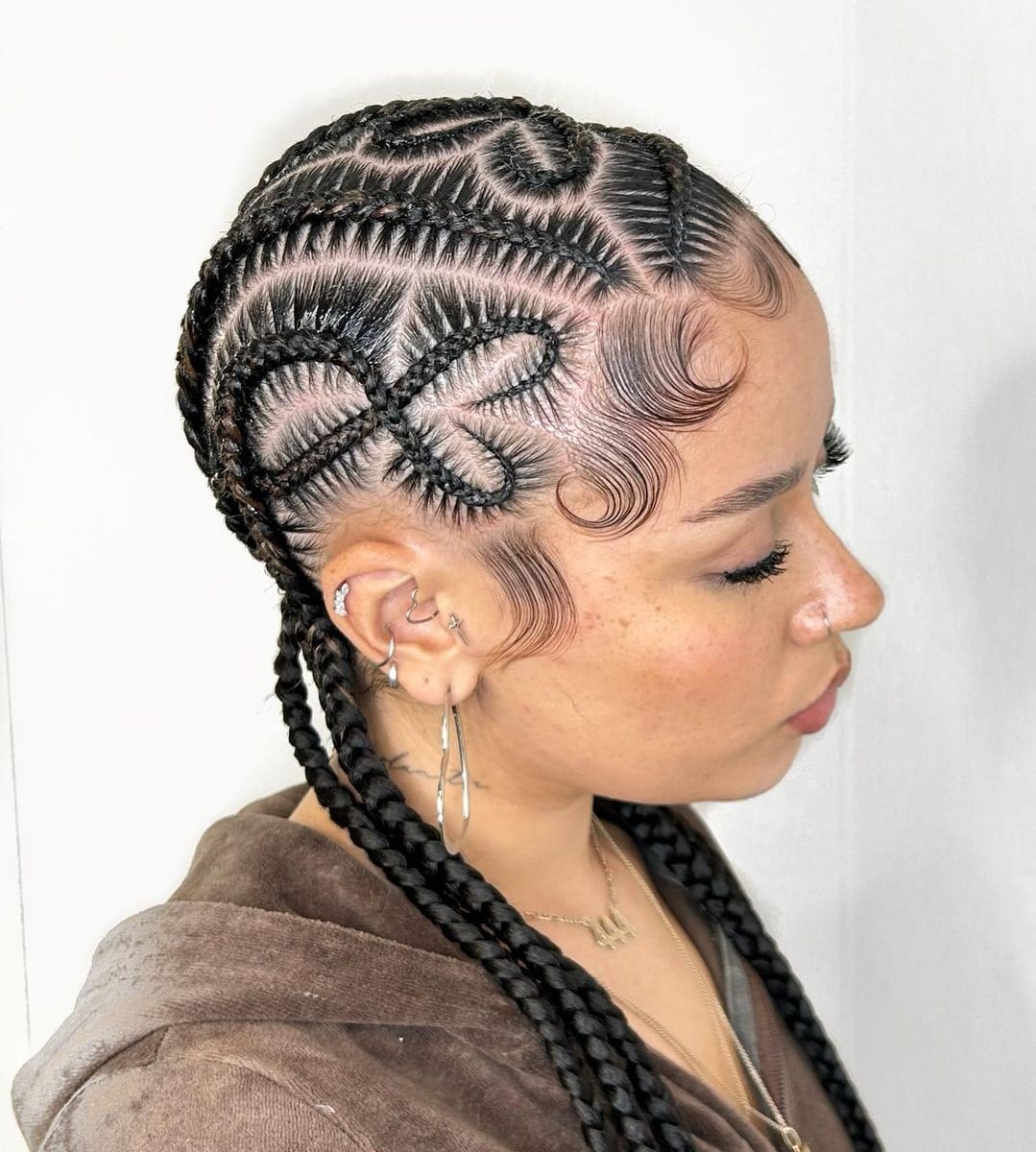 Shoulder-Length Stitch Braids with Patterns Shoulder-Length Stitch Braids with Patterns — Braids to the Back Ideas