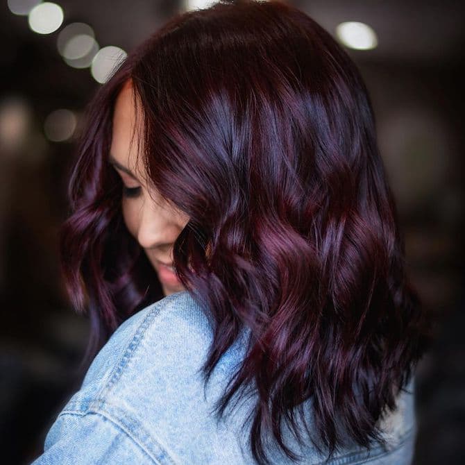 Chin Length Plum Brown Lob With Waves — Brunette Hair Inspiration