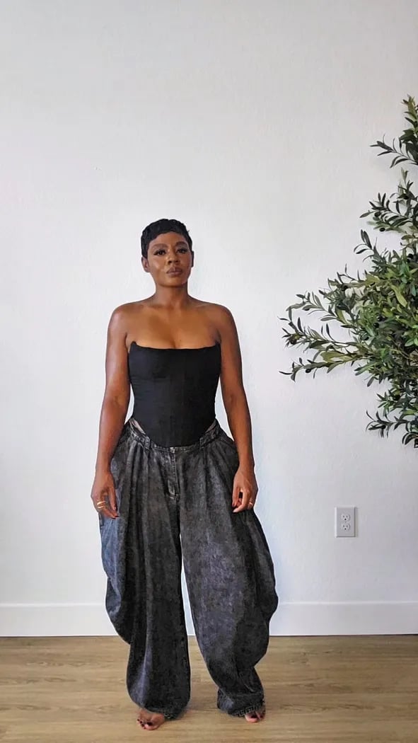 Strapless Corset Top with Voluminous Acid-Wash Denim Pants — Chic Black Corset Outfit