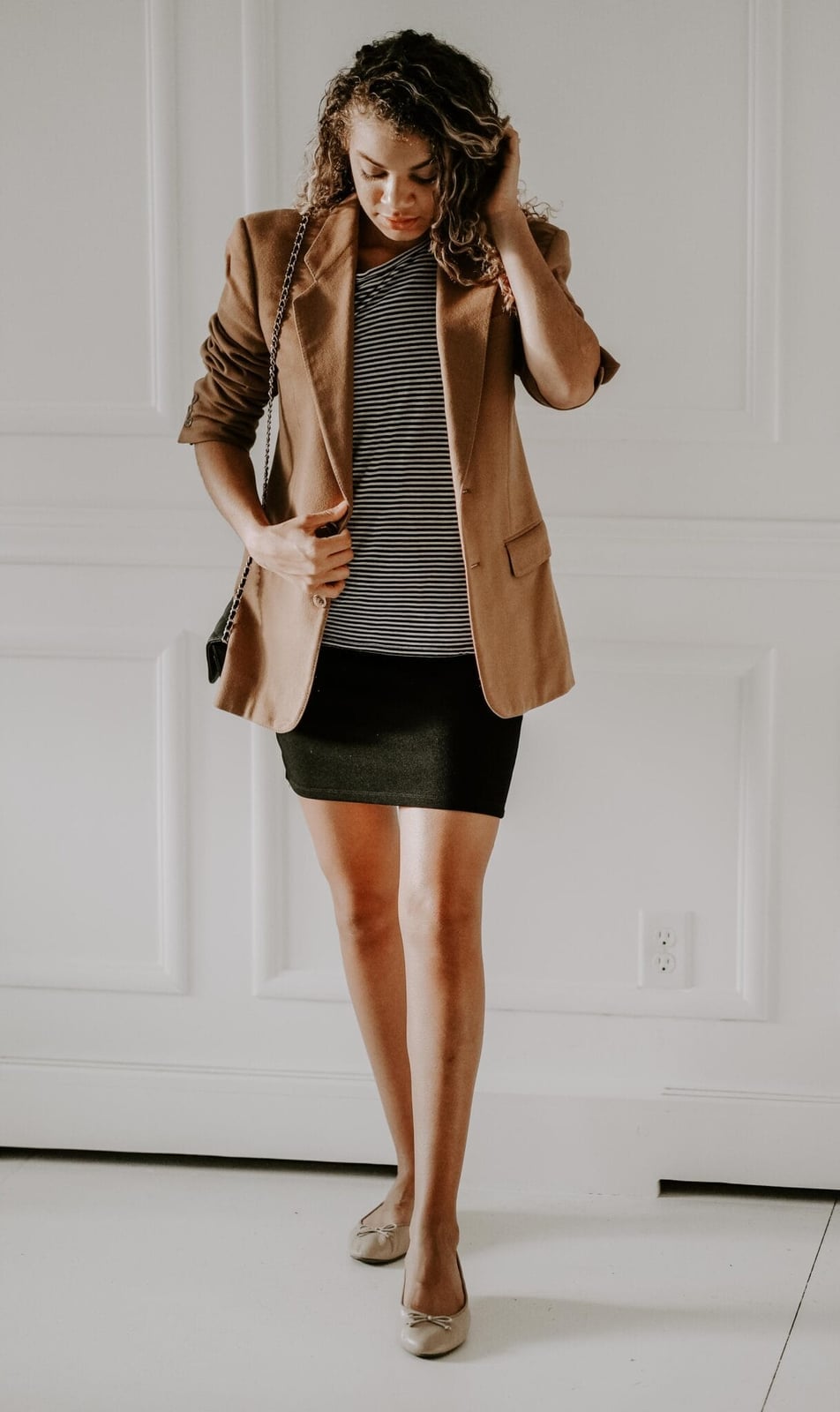 Brown Blazer with Striped T-Shirt and Mini Skirt Brown Blazer with Striped T-Shirt and Mini Skirt — Chic Brown Blazer Outfit