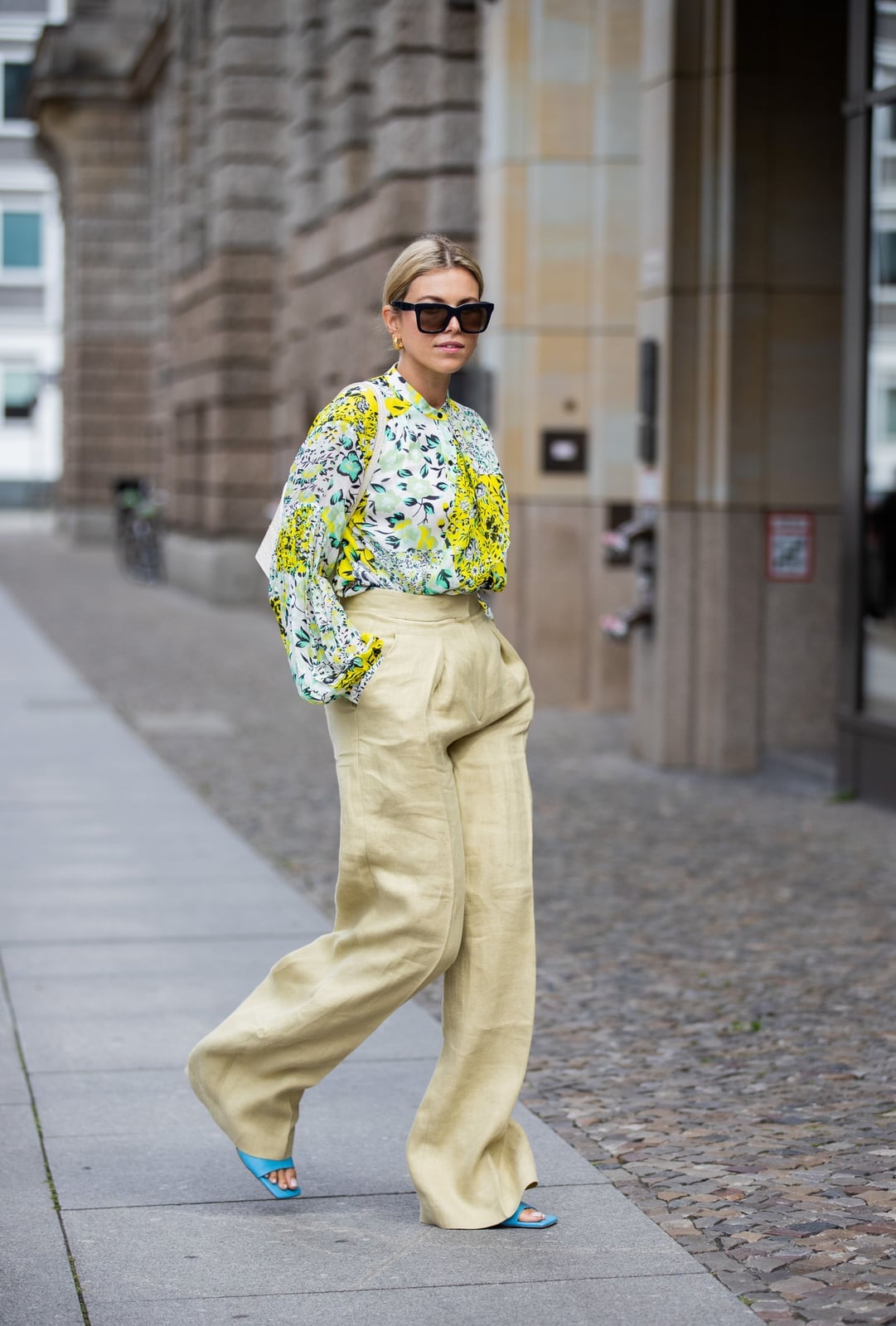 Printed Blouse with Beige Linen Wide-Leg Trousers Printed Blouse with Beige Linen Wide-Leg Trousers — Chic Femme Outfit
